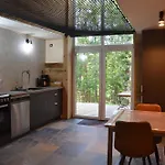 Cocon Dans La Foret Philippeville