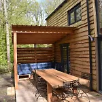 Cocon Dans La Foret Philippeville