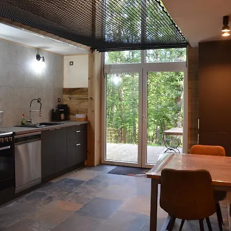 Cocon Dans La Foret Philippeville